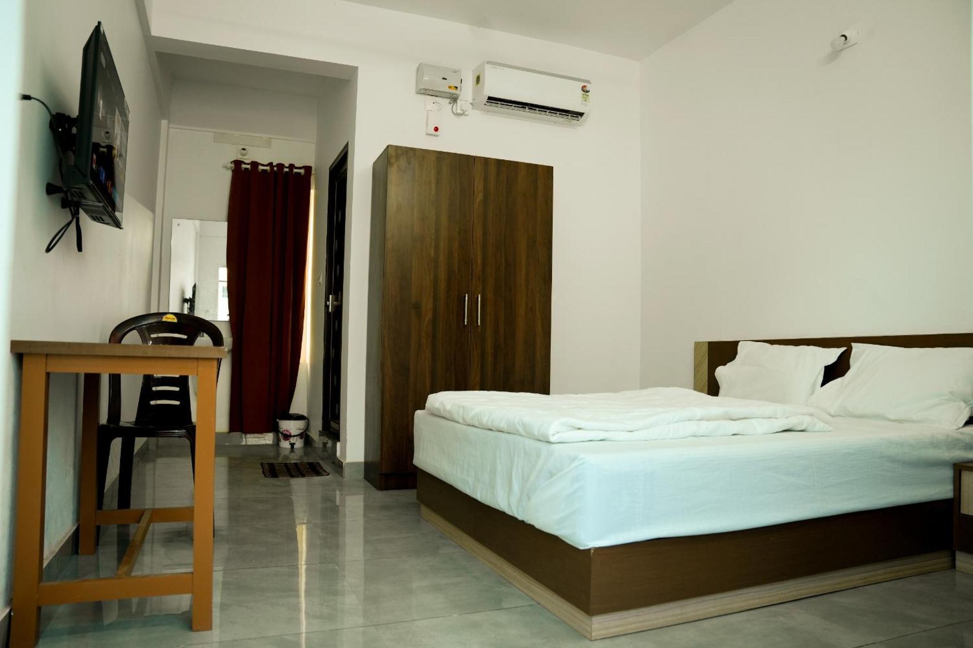 Hotel Jayalakshmi Residency à Vaduvanchal Extérieur photo