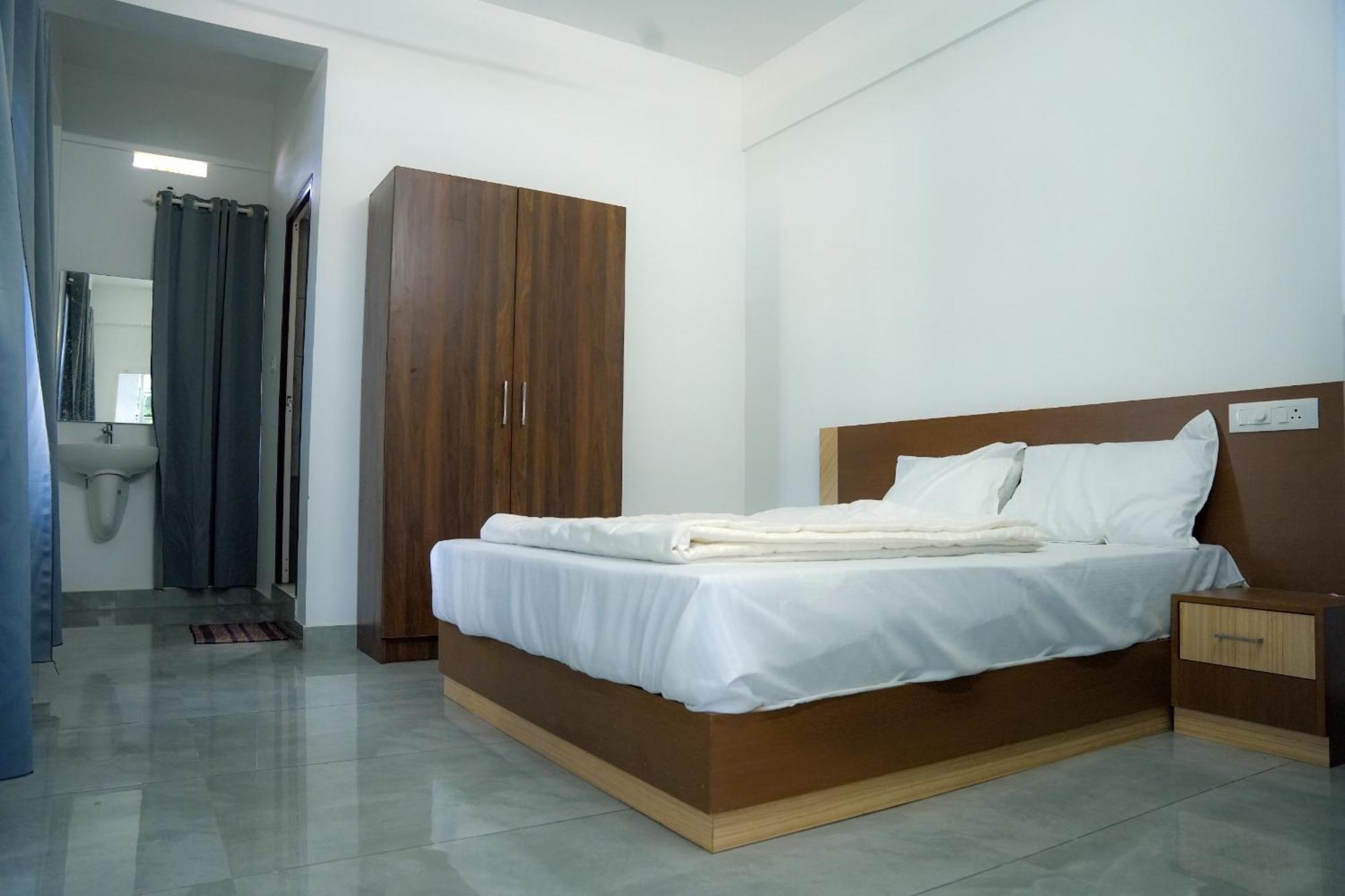 Hotel Jayalakshmi Residency à Vaduvanchal Extérieur photo