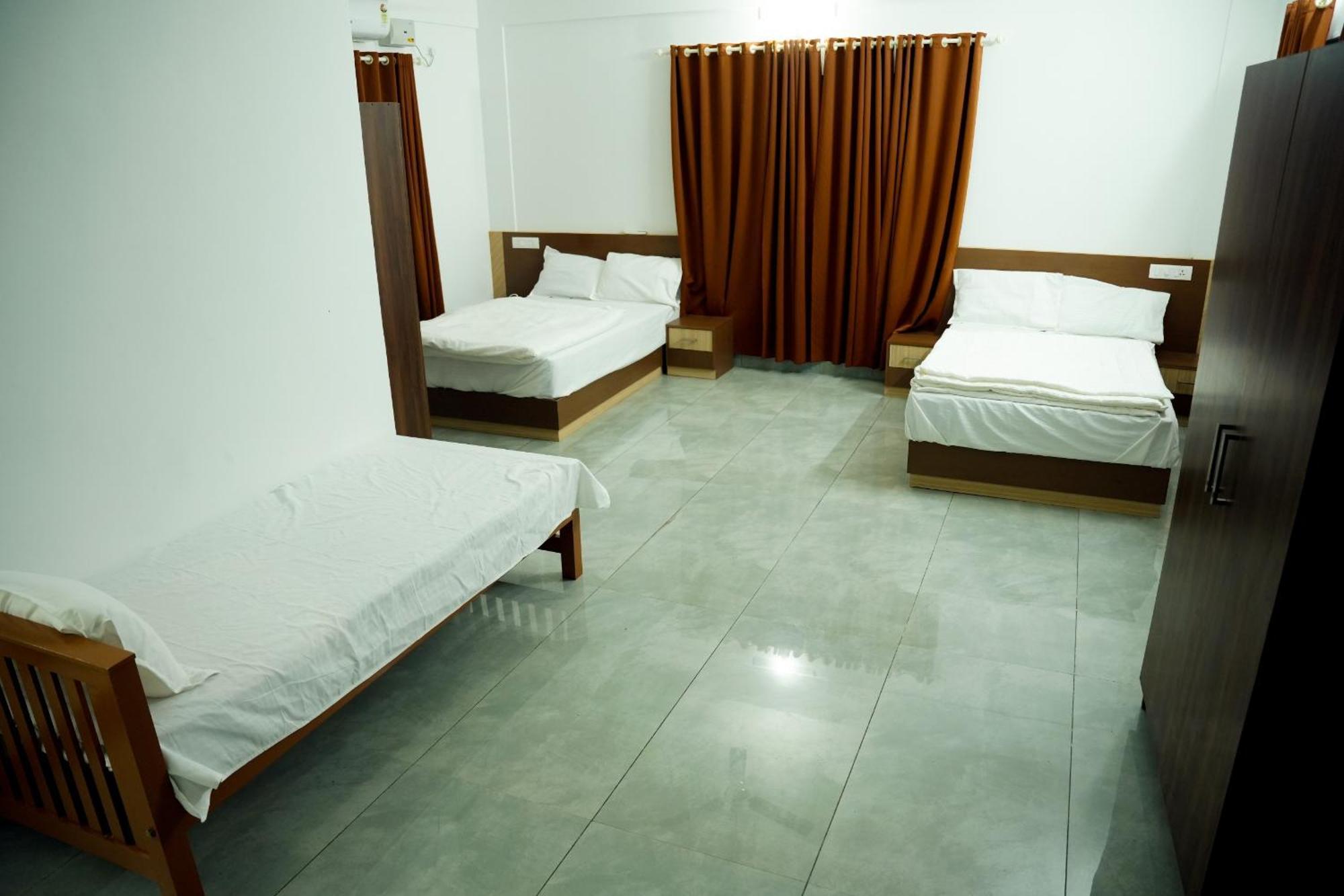 Hotel Jayalakshmi Residency à Vaduvanchal Extérieur photo