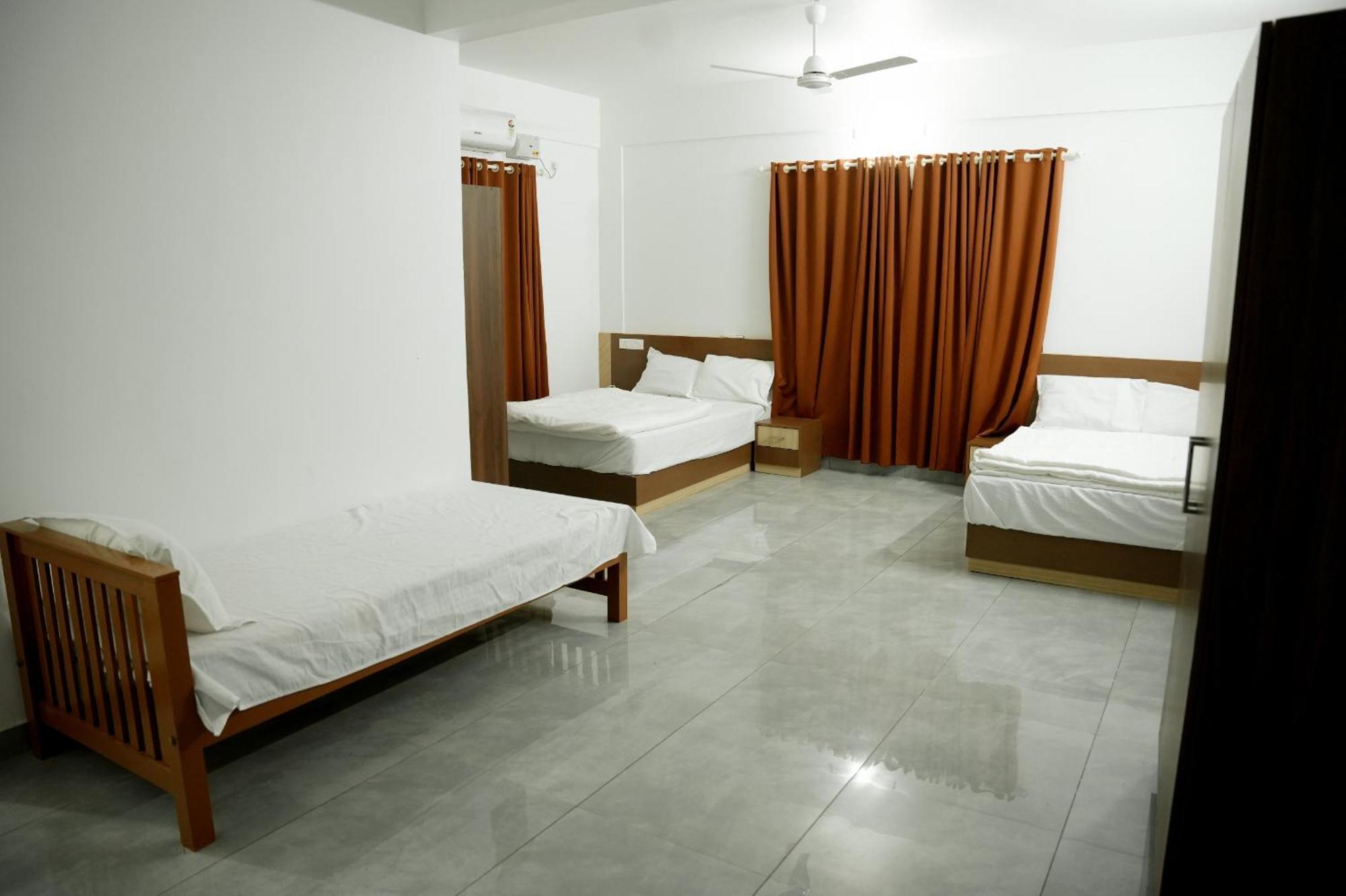 Hotel Jayalakshmi Residency à Vaduvanchal Extérieur photo